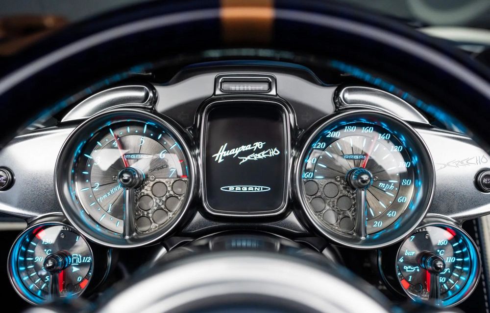 Pagani prezintă Huayra 70 Derecho: ediție unică dedicată aniversării fondatorului - Poza 7 Pagani prezintă Huayra 70 Derecho: ediție unică dedicată aniversării fondatorului - Poza 7