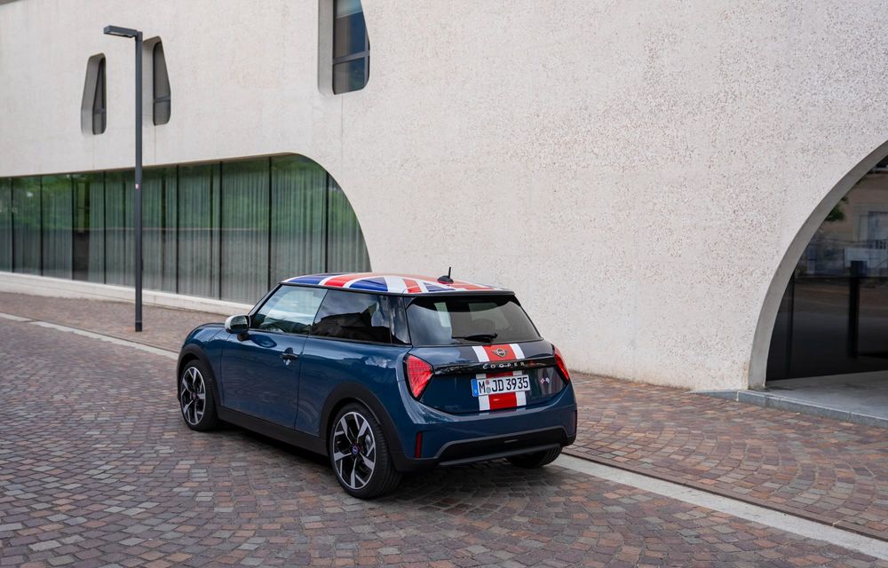 Noul Mini Cooper Oxford Edition: omagiu adus orașului unde este produs modelul - Poza 4 Noul Mini Cooper Oxford Edition: omagiu adus orașului unde este produs modelul - Poza 4