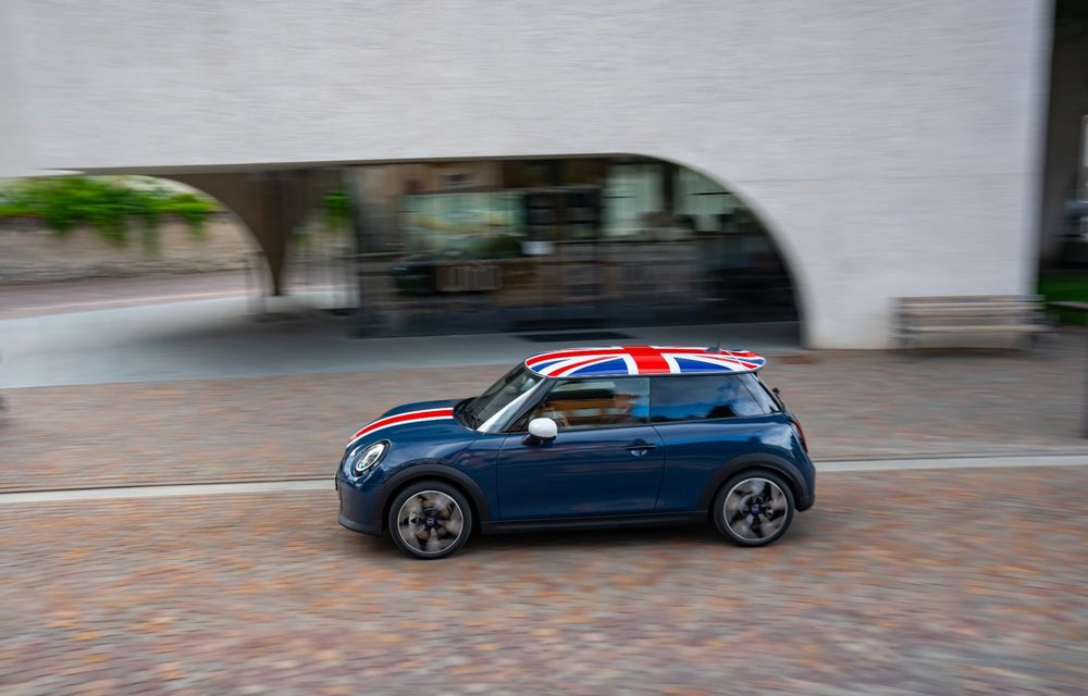 Noul Mini Cooper Oxford Edition: omagiu adus orașului unde este produs modelul - Poza 5 Noul Mini Cooper Oxford Edition: omagiu adus orașului unde este produs modelul - Poza 5