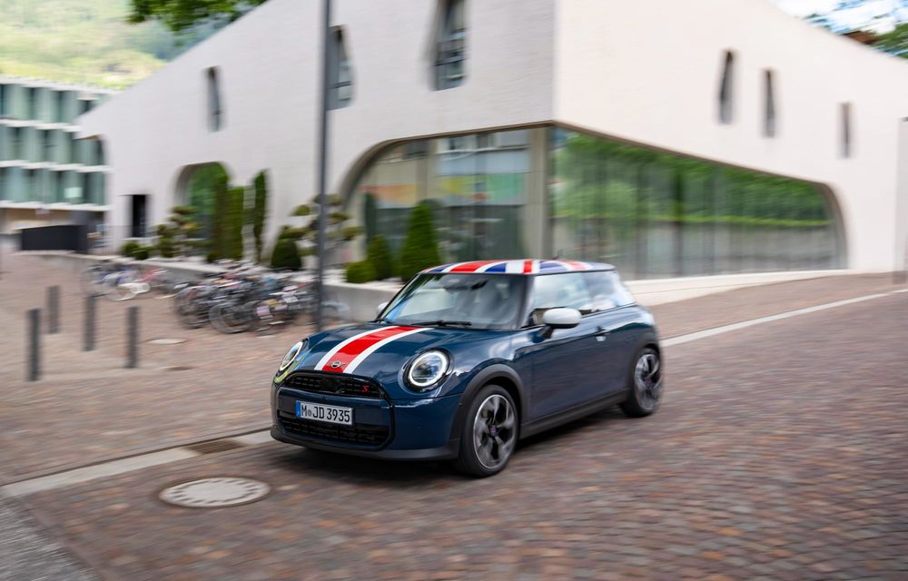Noul Mini Cooper Oxford Edition: omagiu adus orașului unde este produs modelul - Poza 12 Noul Mini Cooper Oxford Edition: omagiu adus orașului unde este produs modelul - Poza 12