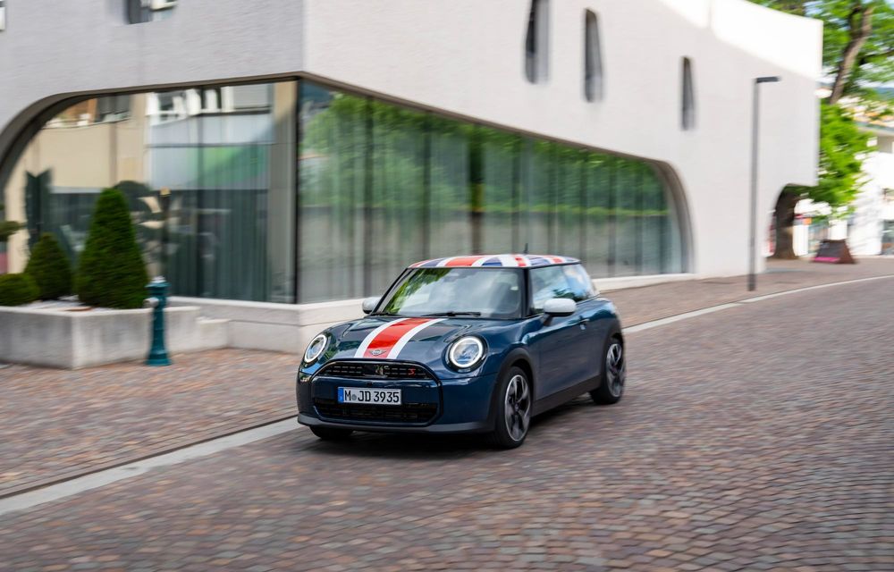 Noul Mini Cooper Oxford Edition: omagiu adus orașului unde este produs modelul - Poza 13 Noul Mini Cooper Oxford Edition: omagiu adus orașului unde este produs modelul - Poza 13