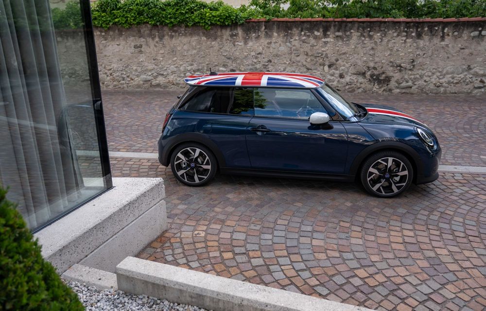 Noul Mini Cooper Oxford Edition: omagiu adus orașului unde este produs modelul - Poza 15 Noul Mini Cooper Oxford Edition: omagiu adus orașului unde este produs modelul - Poza 15