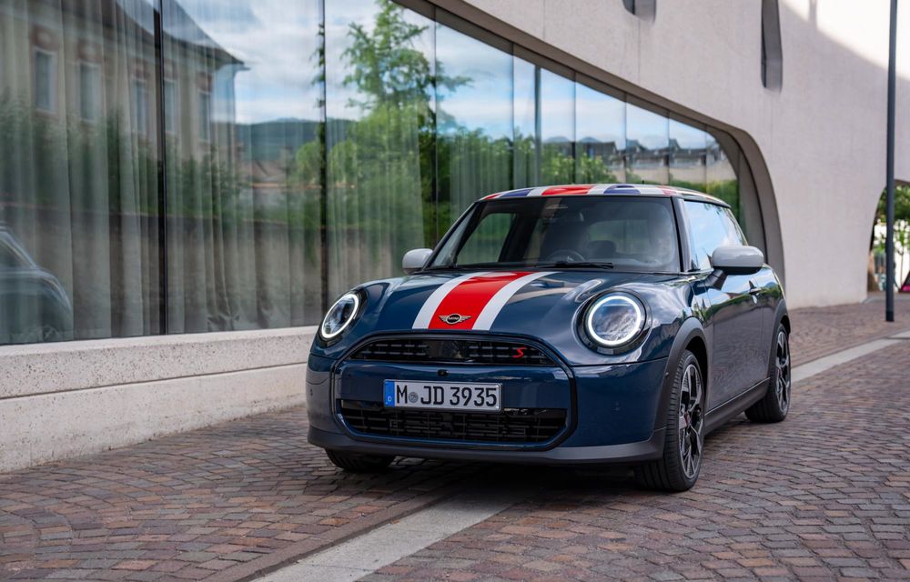 Noul Mini Cooper Oxford Edition: omagiu adus orașului unde este produs modelul - Poza 16 Noul Mini Cooper Oxford Edition: omagiu adus orașului unde este produs modelul - Poza 16