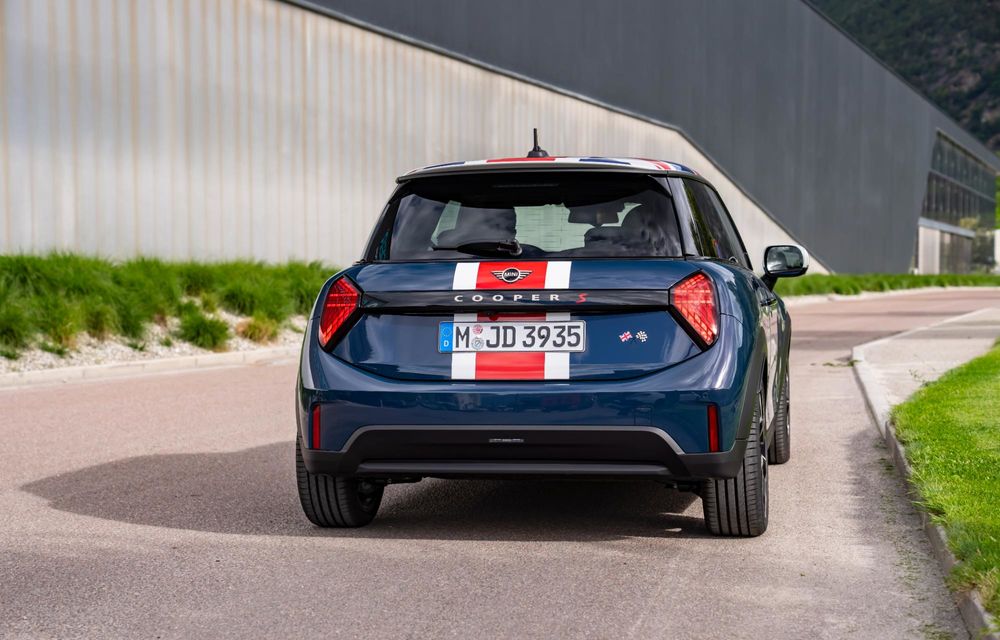 Noul Mini Cooper Oxford Edition: omagiu adus orașului unde este produs modelul - Poza 24 Noul Mini Cooper Oxford Edition: omagiu adus orașului unde este produs modelul - Poza 24
