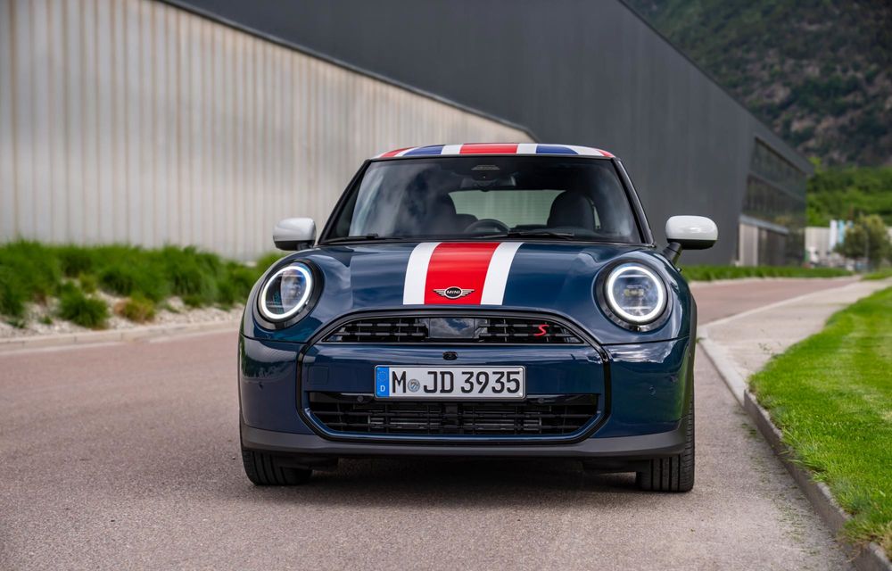 Noul Mini Cooper Oxford Edition: omagiu adus orașului unde este produs modelul - Poza 25 Noul Mini Cooper Oxford Edition: omagiu adus orașului unde este produs modelul - Poza 25