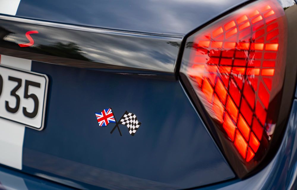 Noul Mini Cooper Oxford Edition: omagiu adus orașului unde este produs modelul - Poza 27 Noul Mini Cooper Oxford Edition: omagiu adus orașului unde este produs modelul - Poza 27