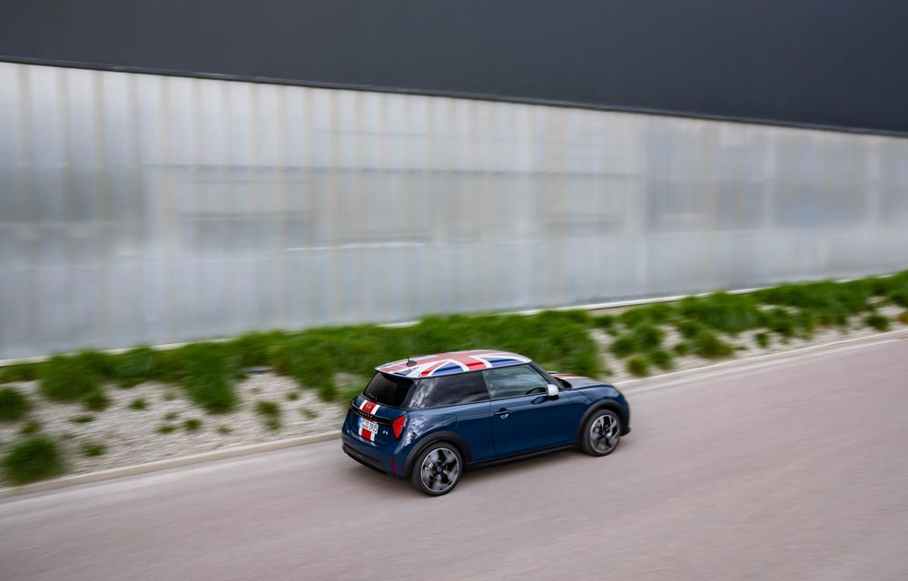 Noul Mini Cooper Oxford Edition: omagiu adus orașului unde este produs modelul - Poza 18 Noul Mini Cooper Oxford Edition: omagiu adus orașului unde este produs modelul - Poza 18