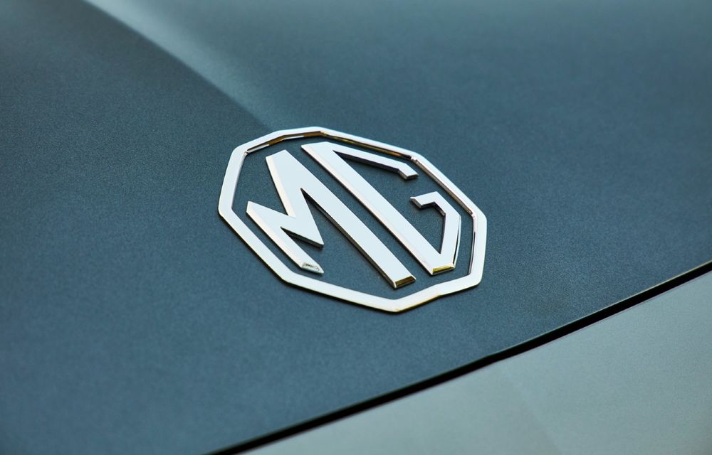 MG: modelele hibride plug-in vor avea baterii în stare semi-solidă din 2027 - Poza 1 MG: modelele hibride plug-in vor avea baterii în stare semi-solidă din 2027 - Poza 1