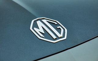 MG: modelele hibride plug-in vor avea baterii în stare semi-solidă din 2027
