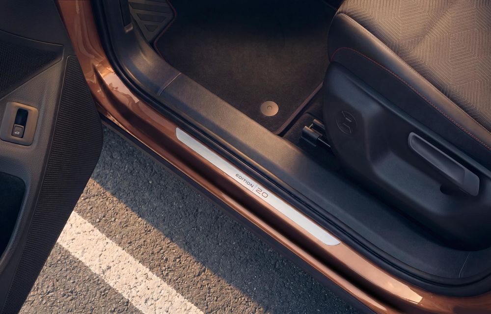 Volkswagen Tiguan primește o ediție aniversară de 20 de ani: de la 48.200 euro în Germania - Poza 9