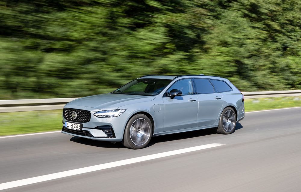 Volvo s-ar fi răzgândit: ar putea aduce înapoi berlinele și break-urile - Poza 1 Volvo s-ar fi răzgândit: ar putea aduce înapoi berlinele și break-urile - Poza 1