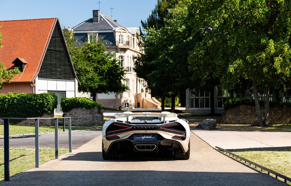 Sfârșit de epocă: Bugatti a produs ultimul său model cu motor W16 - Poza 5 Sfârșit de epocă: Bugatti a produs ultimul său model cu motor W16 - Poza 5