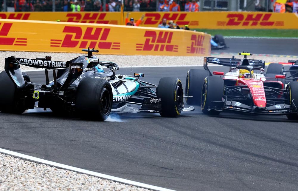 F1: Kimi Antonelli câștigă în Belgia. George Russell abandonează în primul tur - Poza 3 F1: Kimi Antonelli câștigă în Belgia. George Russell abandonează în primul tur - Poza 3