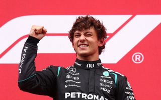 F1: Kimi Antonelli câștigă în Belgia. George Russell abandonează în primul tur F1: Kimi Antonelli câștigă în Belgia. George Russell abandonează în primul tur