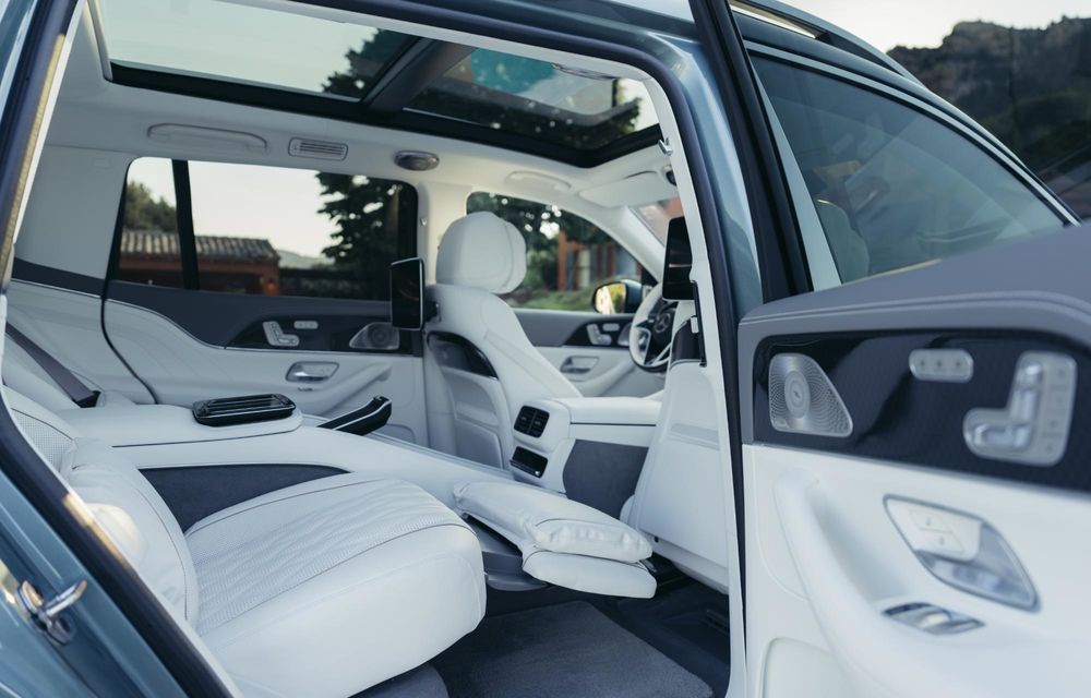 Noul Mercedes-Maybach GLS, versiune nouă de lux a SUV-ului - Poza 16 Noul Mercedes-Maybach GLS, versiune nouă de lux a SUV-ului - Poza 16