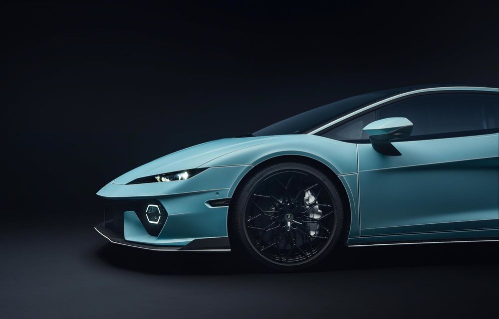 Lamborghini Temerario Ad Personam: exemplare cu vopsea inspirată de primele schițe - Poza 7 Lamborghini Temerario Ad Personam: exemplare cu vopsea inspirată de primele schițe - Poza 7