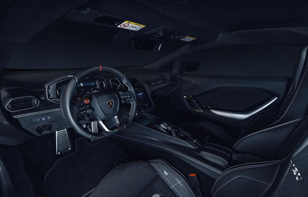 Lamborghini Temerario Ad Personam: exemplare cu vopsea inspirată de primele schițe - Poza 17 Lamborghini Temerario Ad Personam: exemplare cu vopsea inspirată de primele schițe - Poza 17