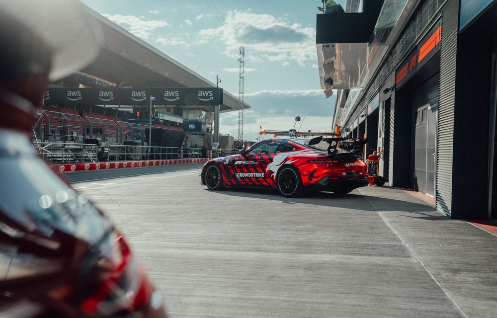 Formula 1 are un Safety Car nou: Mercedes-AMG GT 63 Pro 4Matic+ - Poza 11 Formula 1 are un Safety Car nou: Mercedes-AMG GT 63 Pro 4Matic+ - Poza 11