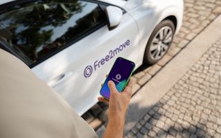 Stellantis vinde serviciul său de ride-sharing Free2Move
