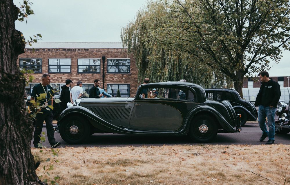 Bentley Continental GTC: exemplar unicat care marchează 80 de ani de producție la uzina din Crewe - Poza 17