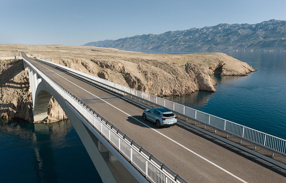 Noul Mercedes-Benz GLA: în premieră, 3 versiuni electrice - Poza 50 Noul Mercedes-Benz GLA: în premieră, 3 versiuni electrice - Poza 50