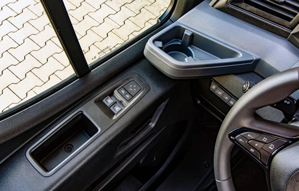 Noul Nissan Interstar-e, transformat într-un camper electric: autonomie de 410 km - Poza 10 Noul Nissan Interstar-e, transformat într-un camper electric: autonomie de 410 km - Poza 10