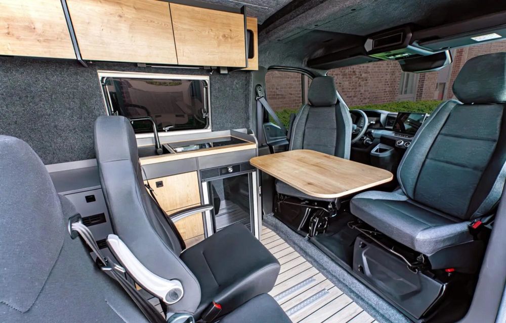 Noul Nissan Interstar-e, transformat într-un camper electric: autonomie de 410 km - Poza 25 Noul Nissan Interstar-e, transformat într-un camper electric: autonomie de 410 km - Poza 25