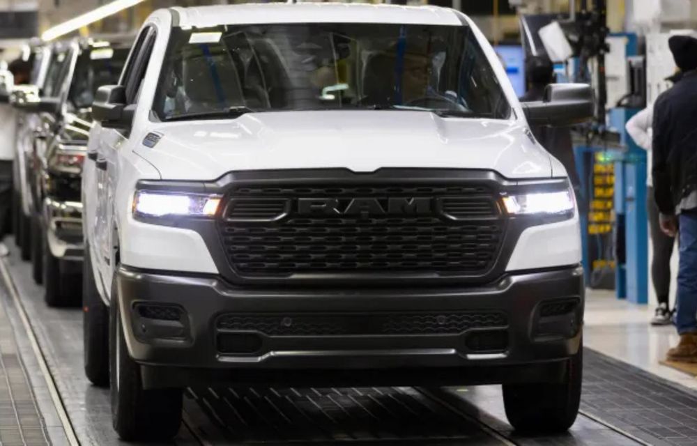 Stellantis recheamă peste 1.5 milioane de pickup-uri Ram 1500 din cauza unei probleme la centurile de siguranță - Poza 2 Stellantis recheamă peste 1.5 milioane de pickup-uri Ram 1500 din cauza unei probleme la centurile de siguranță - Poza 2