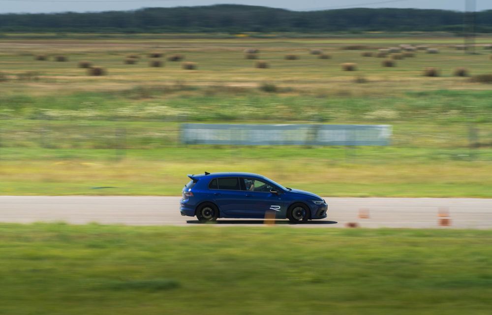 REPORTAJ: 50 de ani de GTI: experiență pe circuit cu cel mai puternic Golf GTI construit vreodată - Poza 32