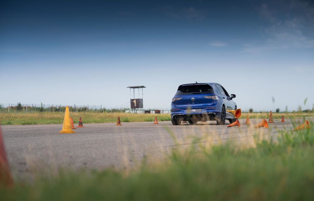 REPORTAJ: 50 de ani de GTI: experiență pe circuit cu cel mai puternic Golf GTI construit vreodată - Poza 13