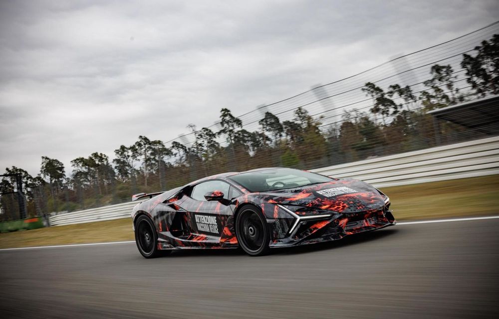 Primele imagini cu noul Lamborghini Revuelto SV: record pe Hockenheimring - Poza 1 Primele imagini cu noul Lamborghini Revuelto SV: record pe Hockenheimring - Poza 1