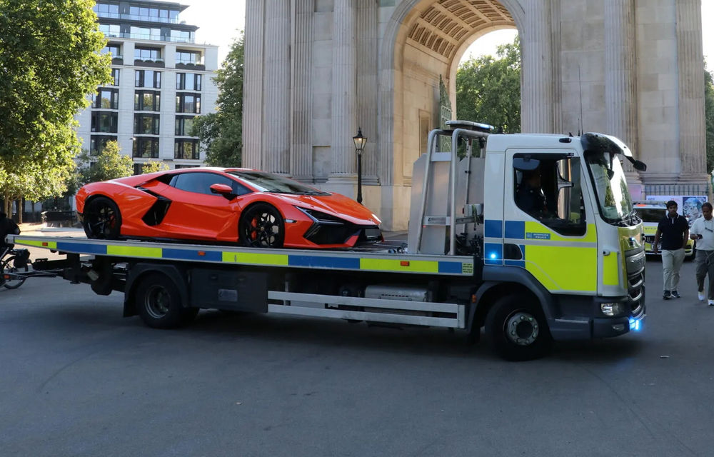Legea-i lege. Poliția londoneză a confiscat mașini în valoare de 9.3 milioane de euro în urma unei acțiuni - Poza 1 Legea-i lege. Poliția londoneză a confiscat mașini în valoare de 9.3 milioane de euro în urma unei acțiuni - Poza 1