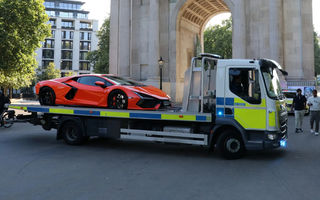 Legea-i lege. Poliția londoneză a confiscat mașini în valoare de 9.3 milioane de euro în urma unei acțiuni