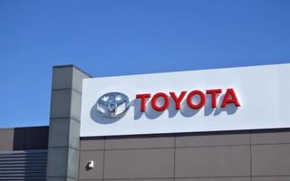 Toyota va rechema în service peste 508.000 de vehicule în SUA din cauza unor probleme la afișajul instrumentarului de bord