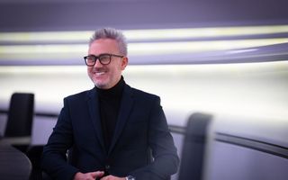 McLaren îl numește pe fostul director Nissan și Ford, David Woodhouse, în funcția de director de creație. McLaren îl numește pe fostul director Nissan și Ford, David Woodhouse, în funcția de director de creație.