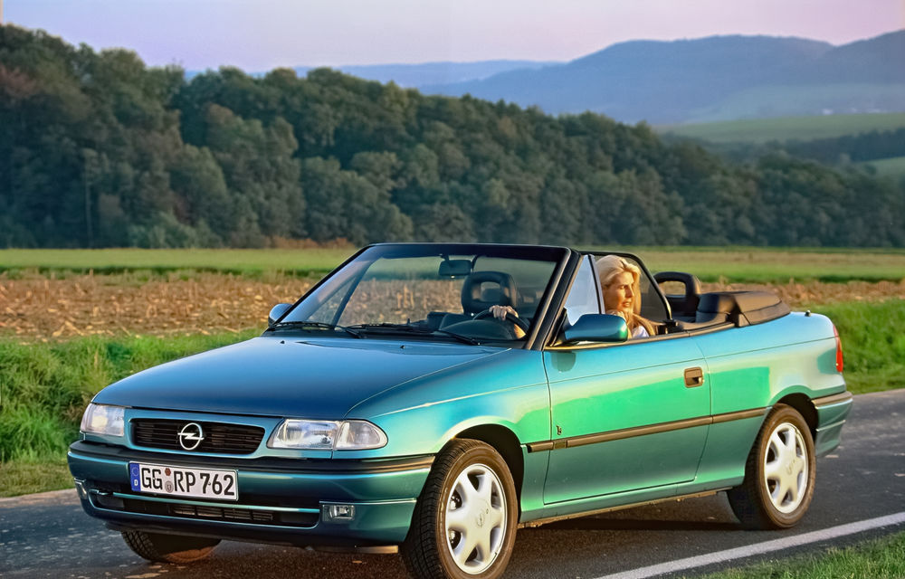 Opel marchează 35 de ani de la debutul primei generații Astra. Cel mai vândut Opel din istorie - Poza 4 Opel marchează 35 de ani de la debutul primei generații Astra. Cel mai vândut Opel din istorie - Poza 4