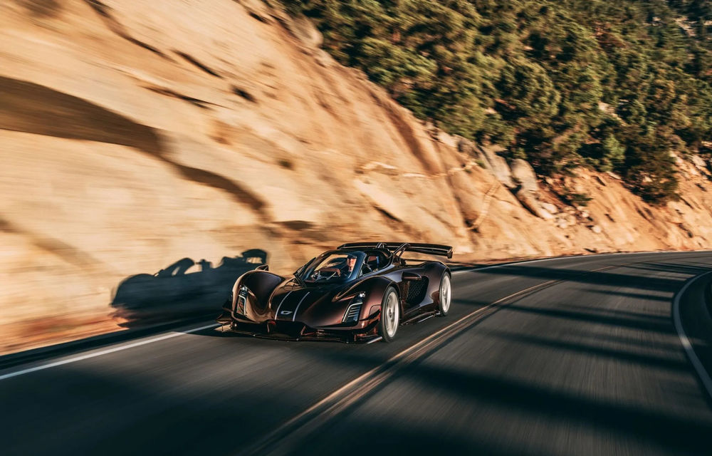 Czinger prezintă noul 21C Spyder: 30 de exemplare, preț de 2.4 milioane de euro - Poza 1 Czinger prezintă noul 21C Spyder: 30 de exemplare, preț de 2.4 milioane de euro - Poza 1