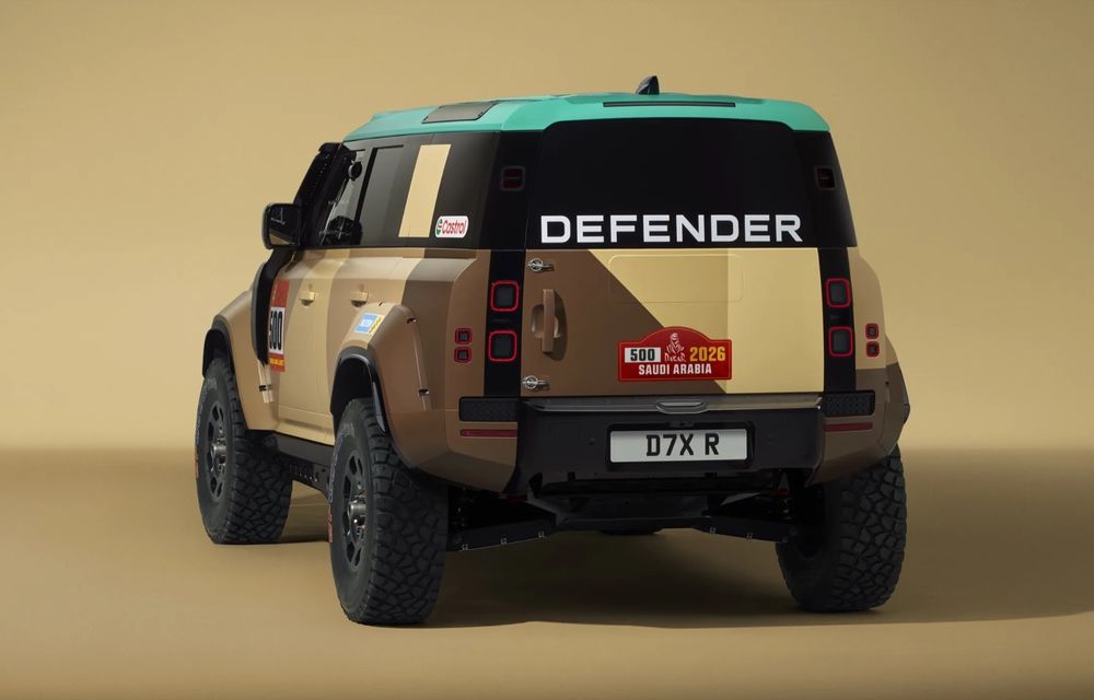 Land Rover lansează Defender Dakar, versiunea de șosea a mașinii câștigătoare la Dakar - Poza 4 Land Rover lansează Defender Dakar, versiunea de șosea a mașinii câștigătoare la Dakar - Poza 4