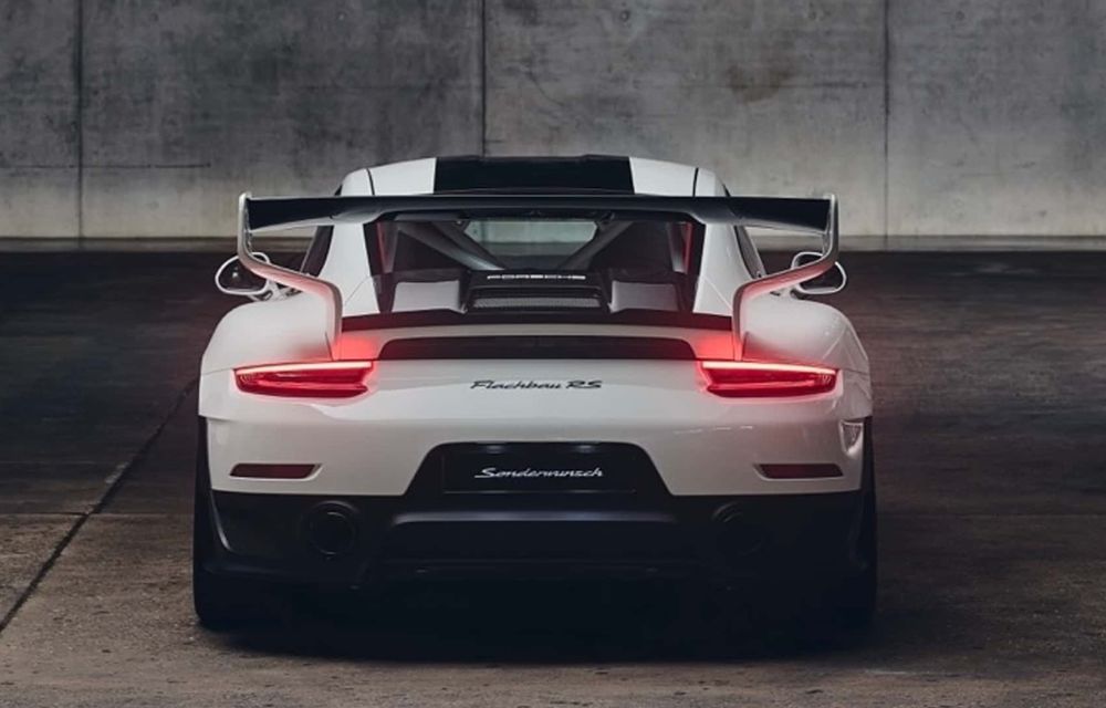 Porsche creează un 911 GT2 Flachbau RS: model unicat, omagiu pentru legendarul 935/78 „Moby Dick” - Poza 4 Porsche creează un 911 GT2 Flachbau RS: model unicat, omagiu pentru legendarul 935/78 „Moby Dick” - Poza 4