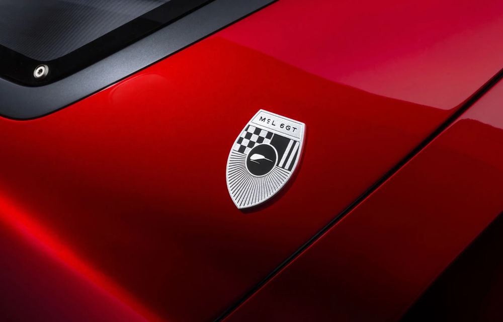 McLaren prezintă McL 6GT: primul său model cu transmisie manuală după 34 de ani - Poza 7