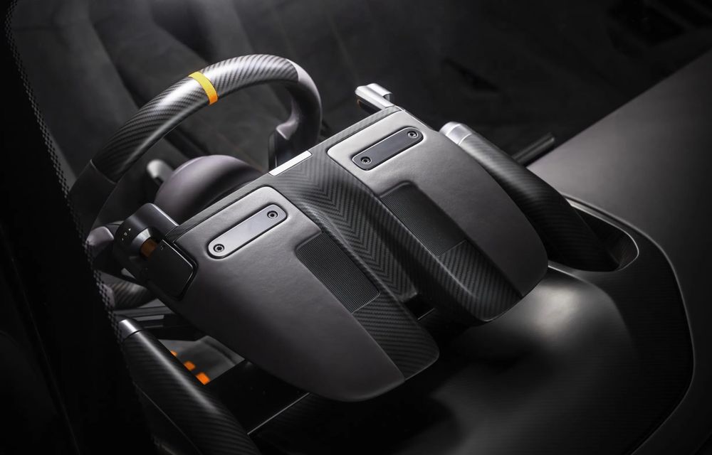 McLaren prezintă McL 6GT: primul său model cu transmisie manuală după 34 de ani - Poza 12