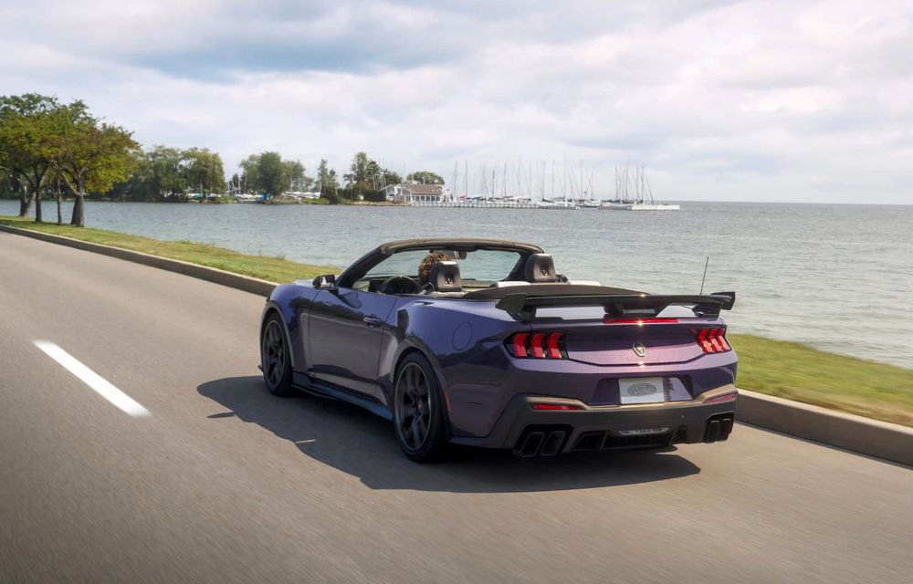 Ford Mustang Dark Horse SC Convertible: cel mai puternic Mustang decapotabil din istorie are 795 CP - Poza 4 Ford Mustang Dark Horse SC Convertible: cel mai puternic Mustang decapotabil din istorie are 795 CP - Poza 4