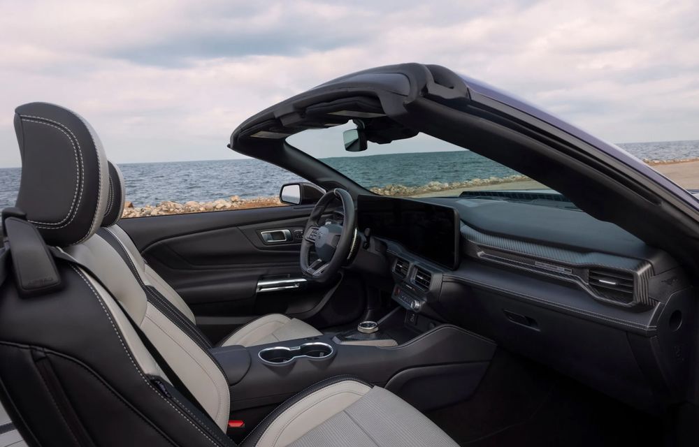 Ford Mustang Dark Horse SC Convertible: cel mai puternic Mustang decapotabil din istorie are 795 CP - Poza 6 Ford Mustang Dark Horse SC Convertible: cel mai puternic Mustang decapotabil din istorie are 795 CP - Poza 6