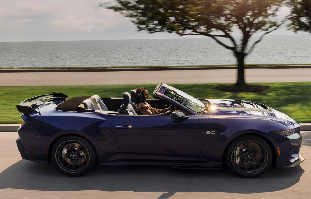 Ford Mustang Dark Horse SC Convertible: cel mai puternic Mustang decapotabil din istorie are 795 CP - Poza 8 Ford Mustang Dark Horse SC Convertible: cel mai puternic Mustang decapotabil din istorie are 795 CP - Poza 8