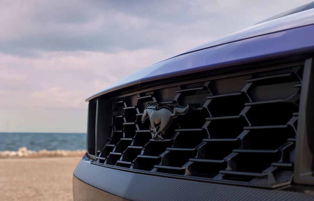 Ford Mustang Dark Horse SC Convertible: cel mai puternic Mustang decapotabil din istorie are 795 CP - Poza 9 Ford Mustang Dark Horse SC Convertible: cel mai puternic Mustang decapotabil din istorie are 795 CP - Poza 9