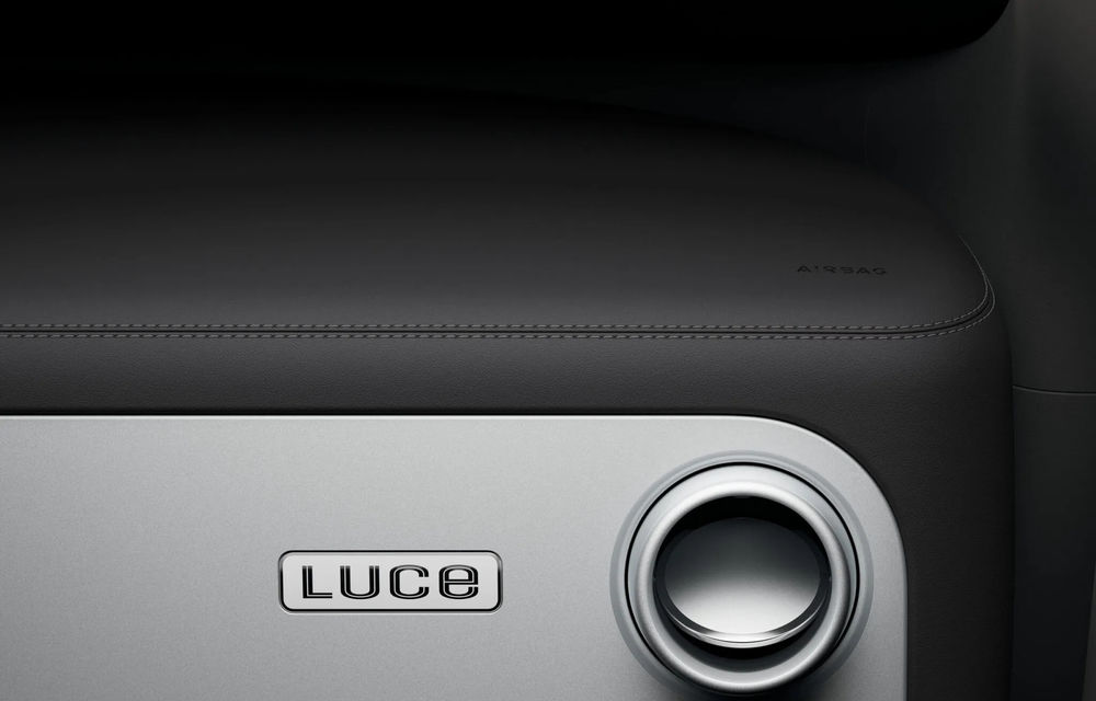 Primul Ferrari Luce de serie, vândut cu 40 de milioane de dolari la licitație - Poza 12 Primul Ferrari Luce de serie, vândut cu 40 de milioane de dolari la licitație - Poza 12