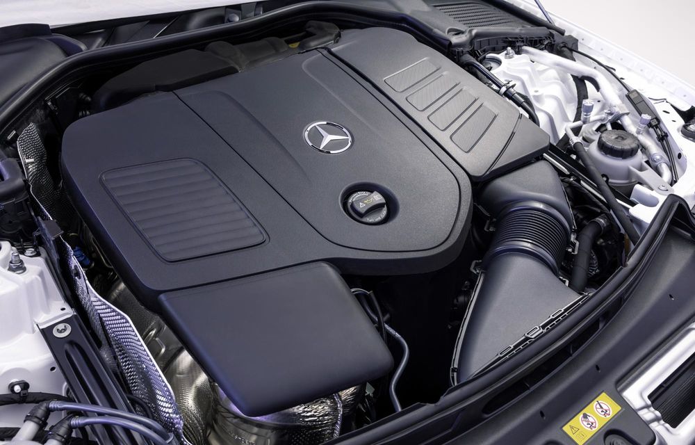 Noul Mercedes-Benz Clasa C facelift: motorizări electrificate și design revizuit - Poza 23 Noul Mercedes-Benz Clasa C facelift: motorizări electrificate și design revizuit - Poza 23