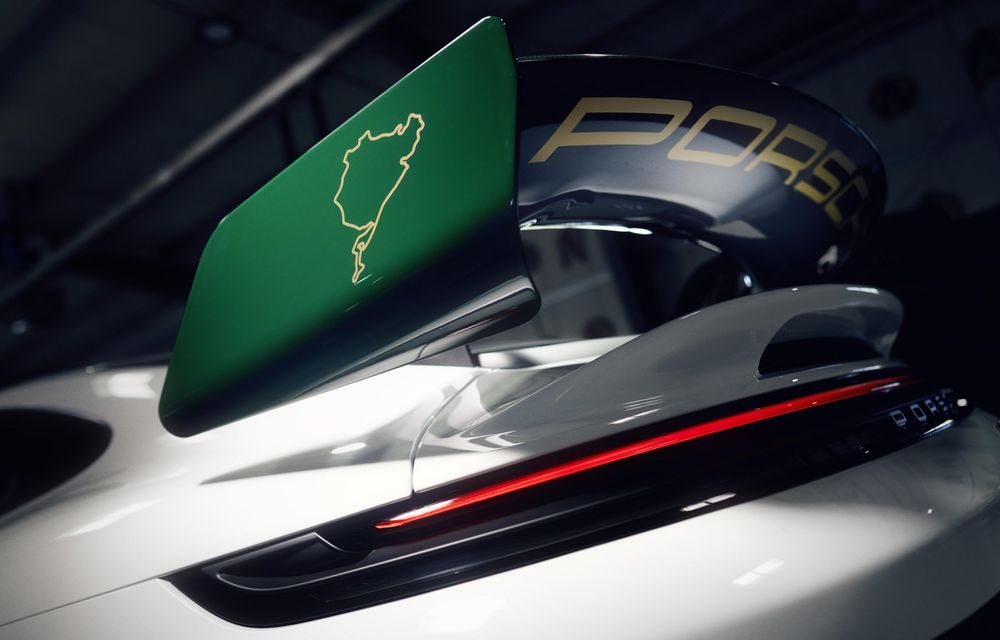 Porsche 911 GT3 primește o ediție limitată care marchează 100 de ani de Nurburgring - Poza 14 Porsche 911 GT3 primește o ediție limitată care marchează 100 de ani de Nurburgring - Poza 14