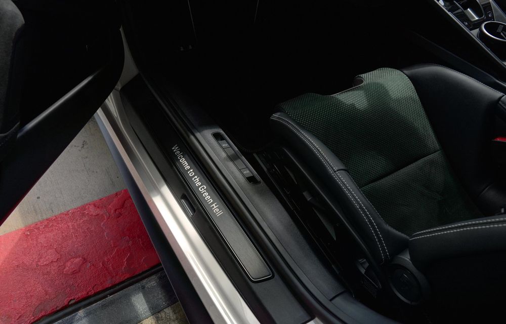 Porsche 911 GT3 primește o ediție limitată care marchează 100 de ani de Nurburgring - Poza 8 Porsche 911 GT3 primește o ediție limitată care marchează 100 de ani de Nurburgring - Poza 8