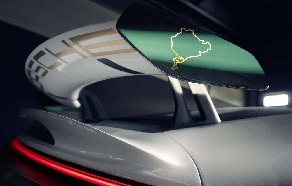 Porsche 911 GT3 primește o ediție limitată care marchează 100 de ani de Nurburgring - Poza 12 Porsche 911 GT3 primește o ediție limitată care marchează 100 de ani de Nurburgring - Poza 12